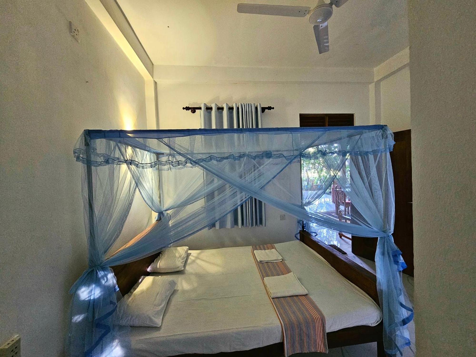 Hotel 蒂瑟默哈拉默 外观 照片